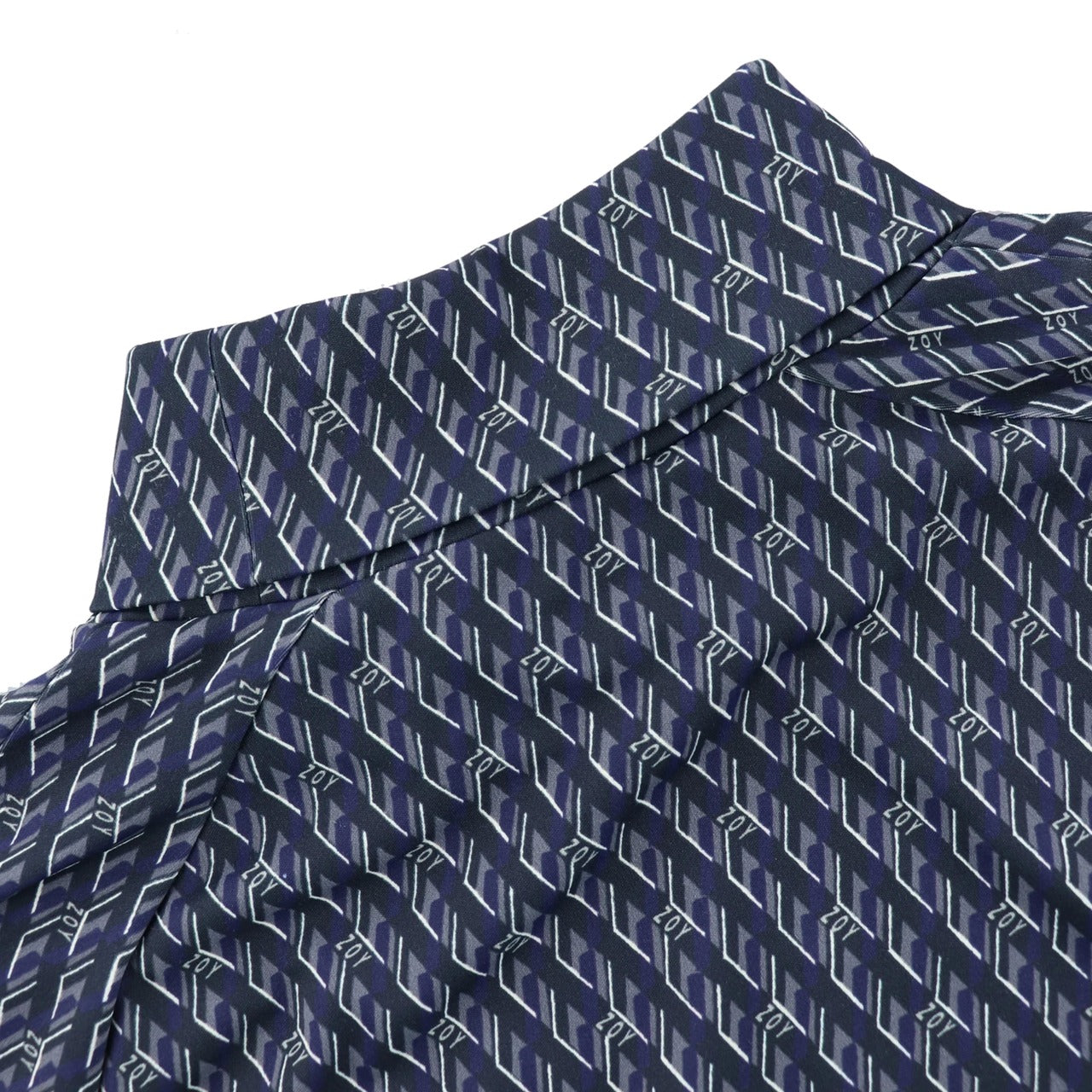 Men's geometric print pullover with turtleneck in grey