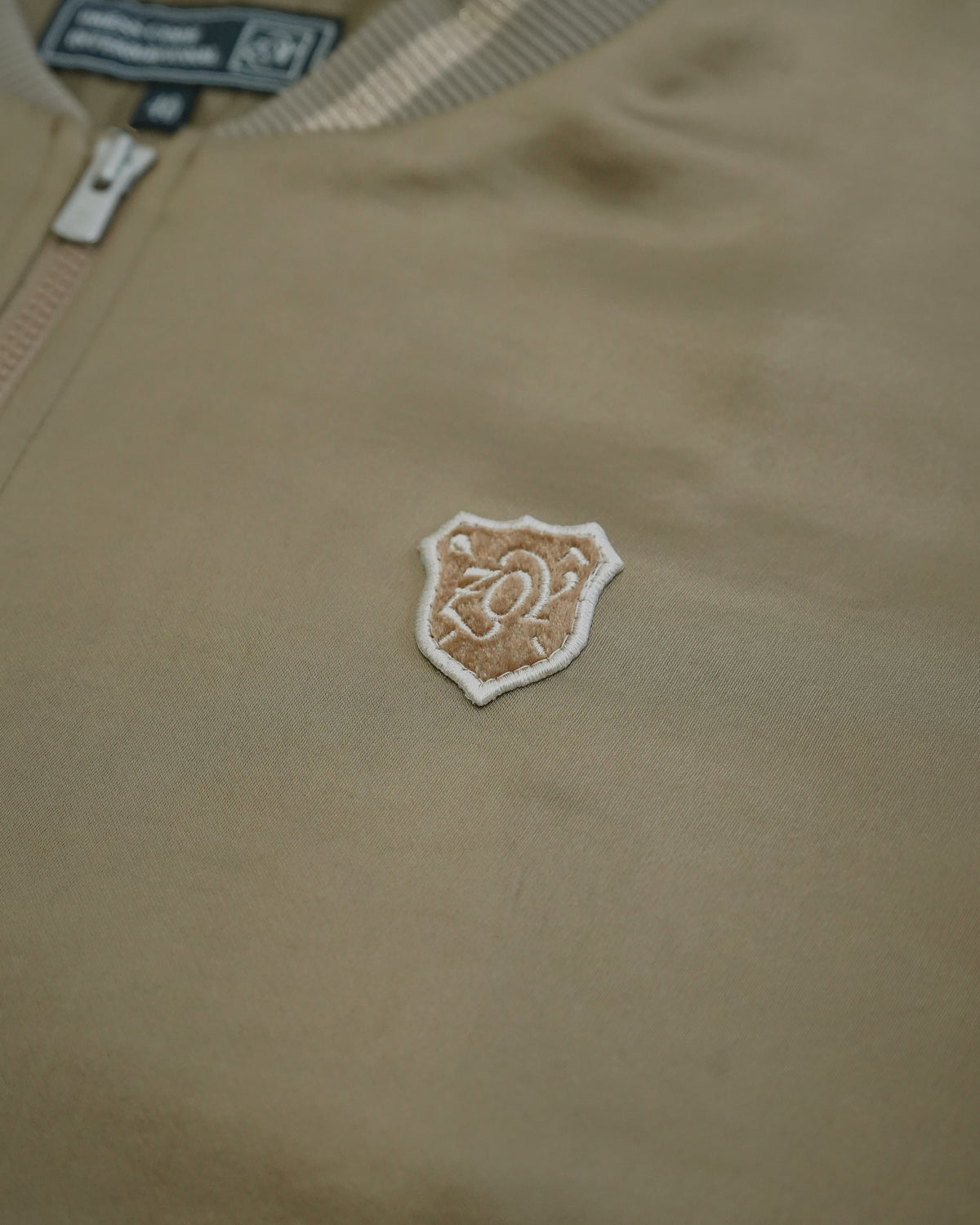 WOMEN VINTAGE AIRFLOW SATIN ブルゾン モカ