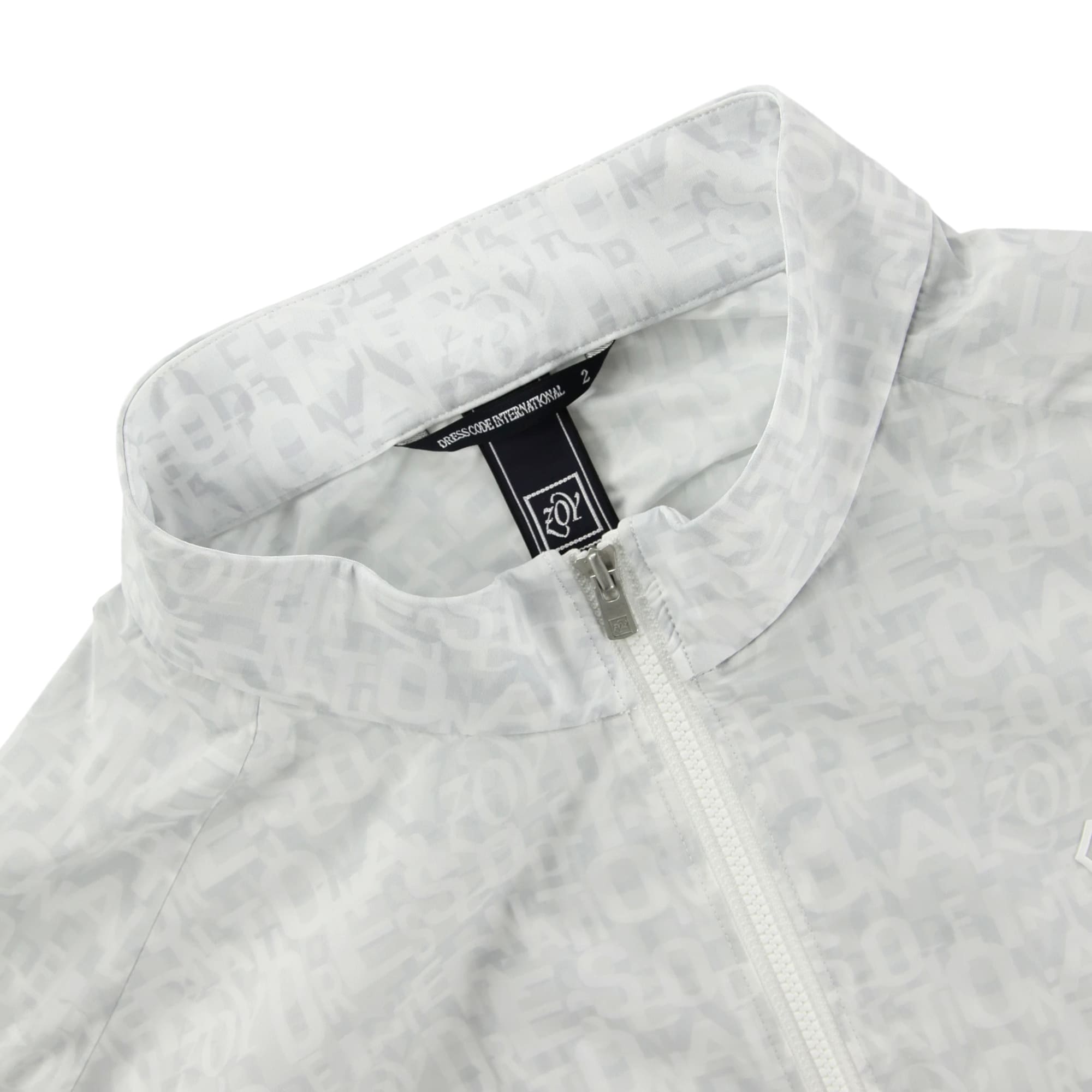 【24SS新作】MENS レイヤーロゴプリントタフタ ブルゾン ホワイト 071442100 - ZOY OFFICIAL