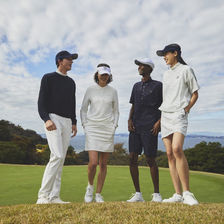 WOMEN フラグメントロゴプリント プルオーバー ホワイト